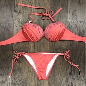 Victoria’s Secret Underwire Bikini - 32DD / S